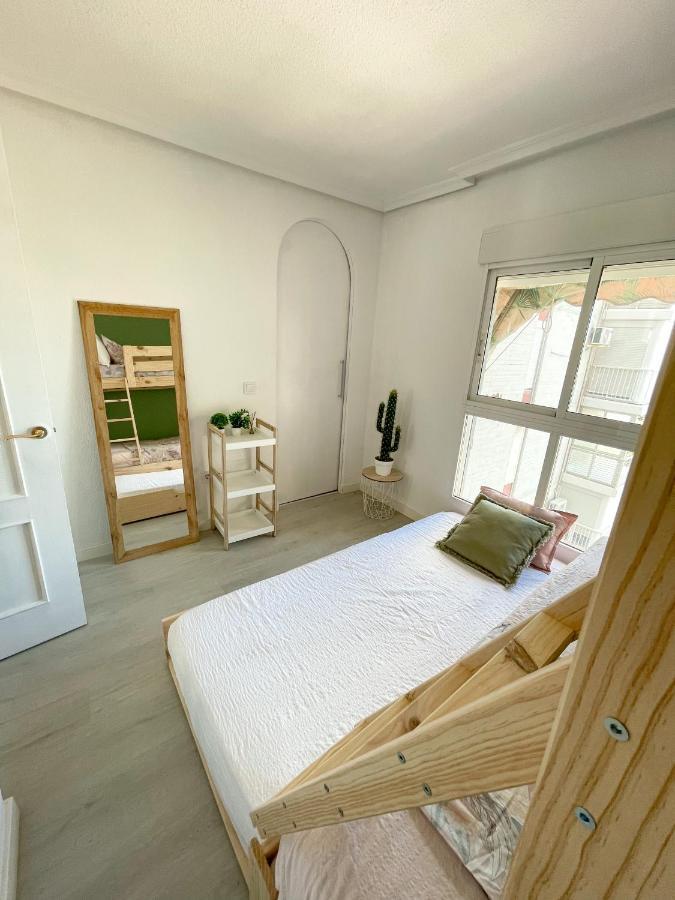 Apartamento En 1ª Linea Con Piscina Alicante Exterior photo